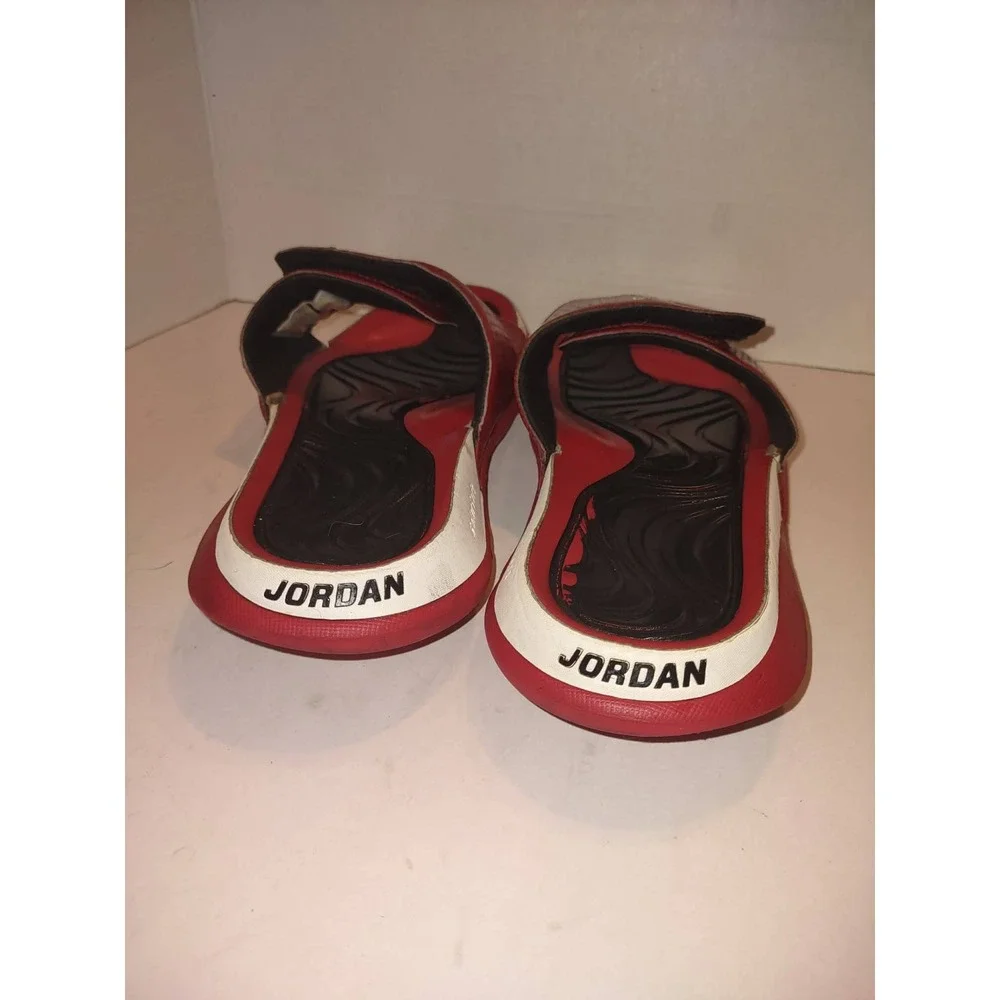 Nike Air Jordan Hydro 5 Mens Slides Gym Red Sandals Size 9 820257-601 Athletic